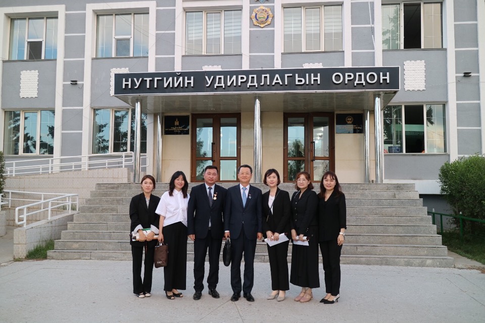 7月8日至9日，NEAR秘书处一行访问蒙古国中央省