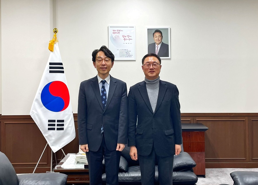 NEAR事務総長、李相烈駐神戸総領事と面談