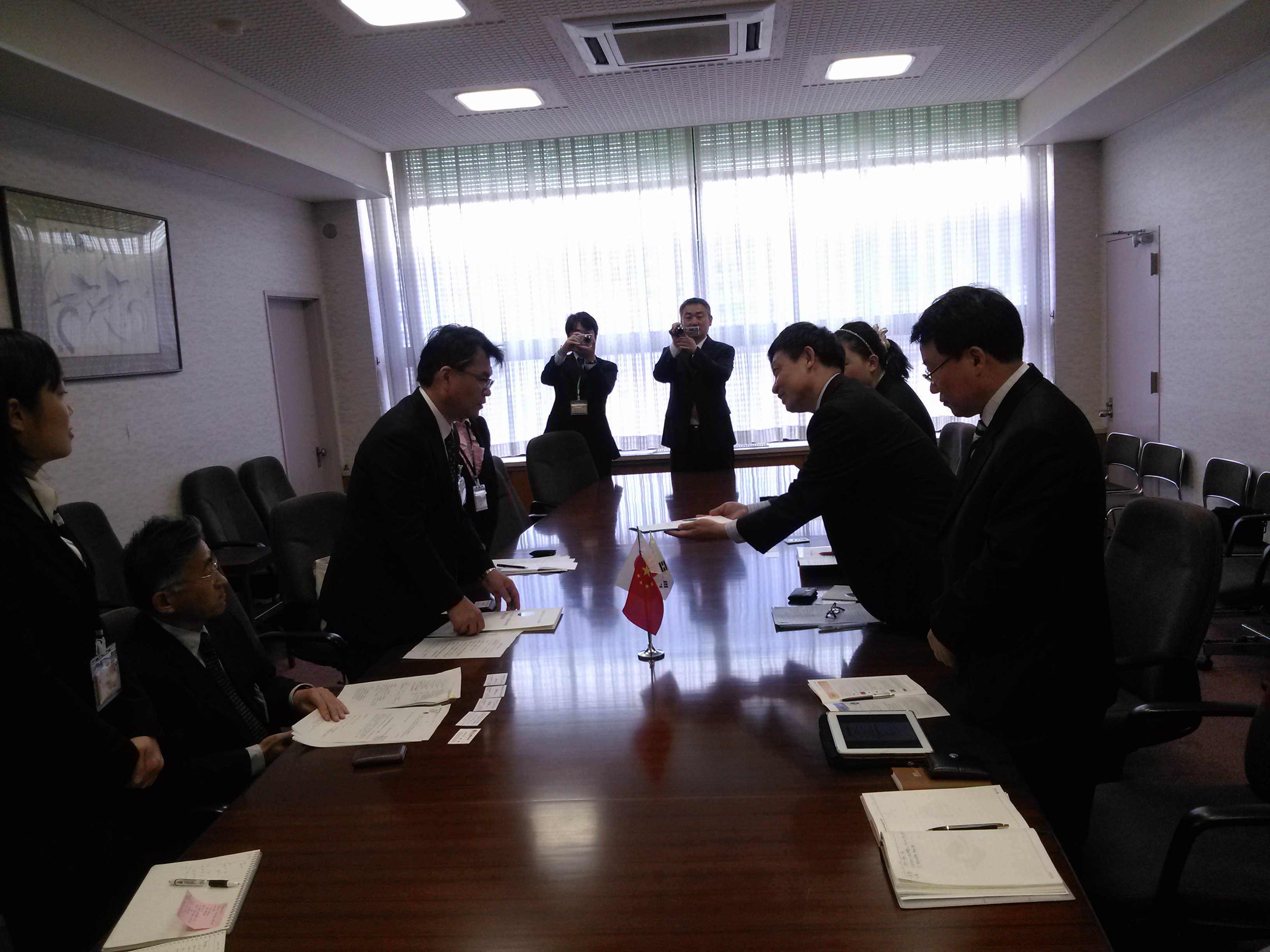 东北亚地区地方政府联合会宣传小组访问岛根县